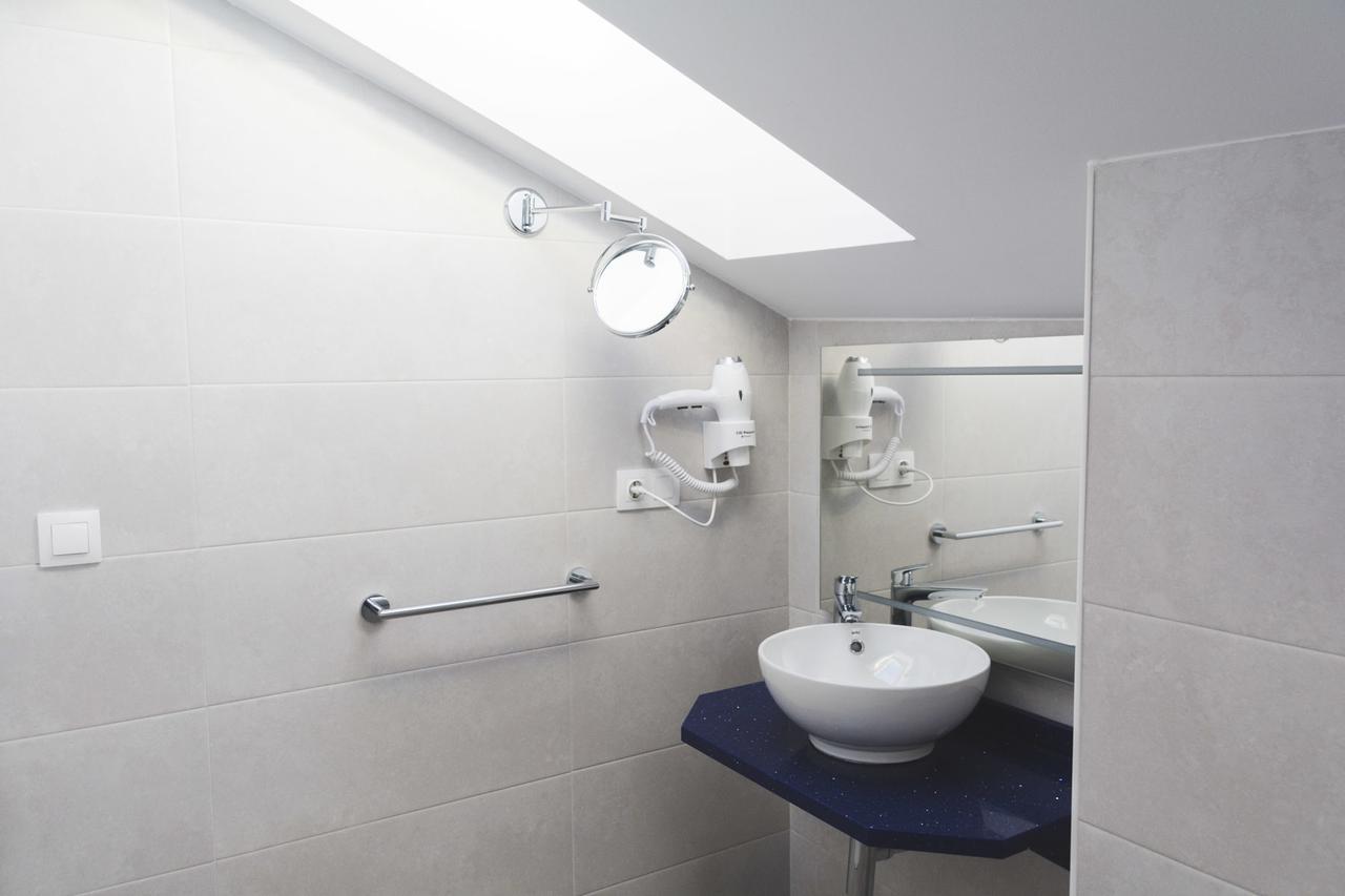 Hotel Mica Palas de Rei Zewnętrze zdjęcie